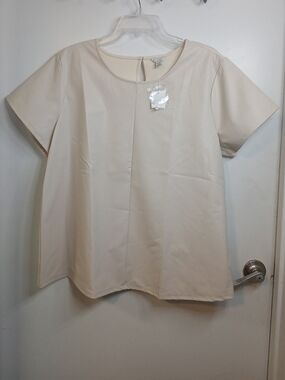 New! Cato Cream Faux Leather Front Short Sleeve Boxy Pull On Top 18/20W